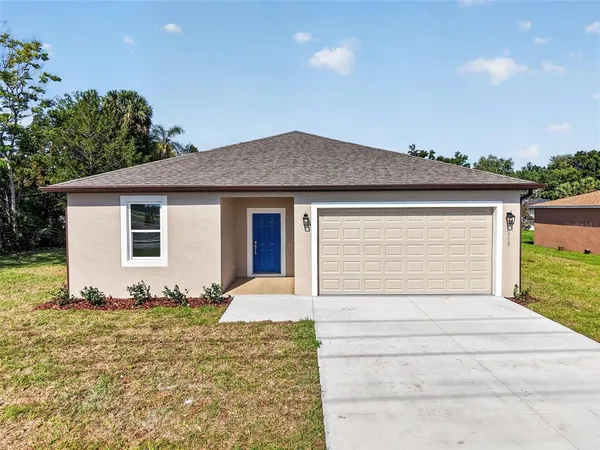 $399,900 | 38905 Pine Street, Umatilla, FL 32784