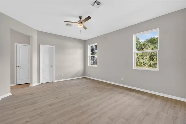 $399,900 | 38905 Pine Street, Umatilla, FL 32784