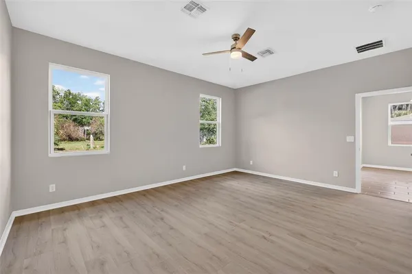 $399,900 | 38905 Pine Street, Umatilla, FL 32784