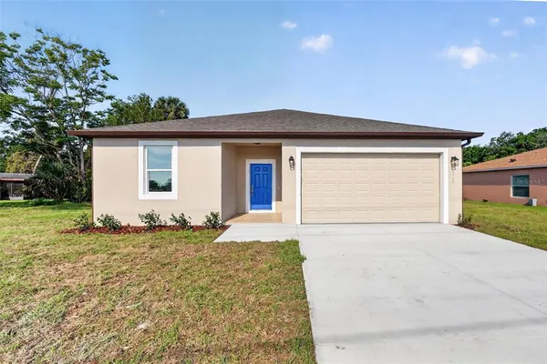 $399,900 | 38905 Pine Street, Umatilla, FL 32784