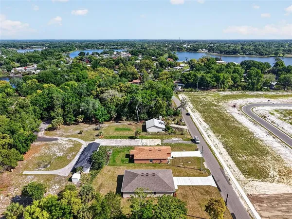 $399,900 | 38905 Pine Street, Umatilla, FL 32784