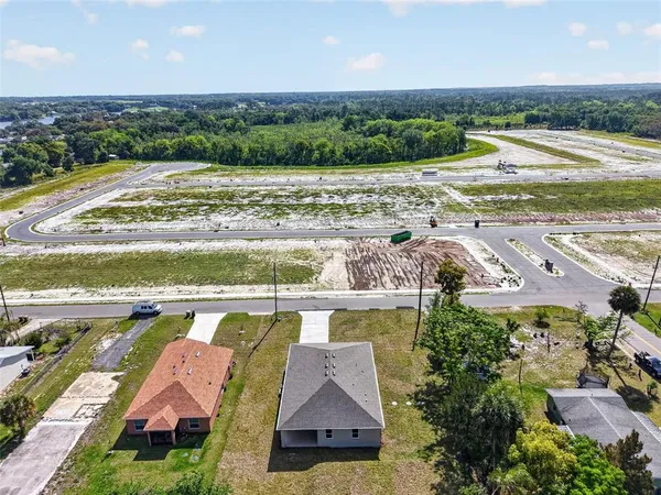 $399,900 | 38905 Pine Street, Umatilla, FL 32784