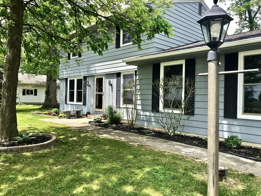 19207 Maples Road Monroeville, IN 46773 - Photo 2 of 35