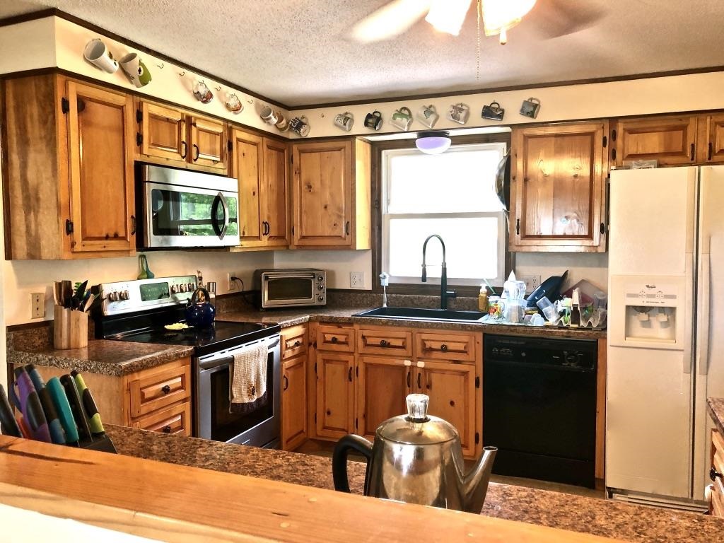 19207 Maples Road Monroeville, IN 46773 - Photo 14 of 35