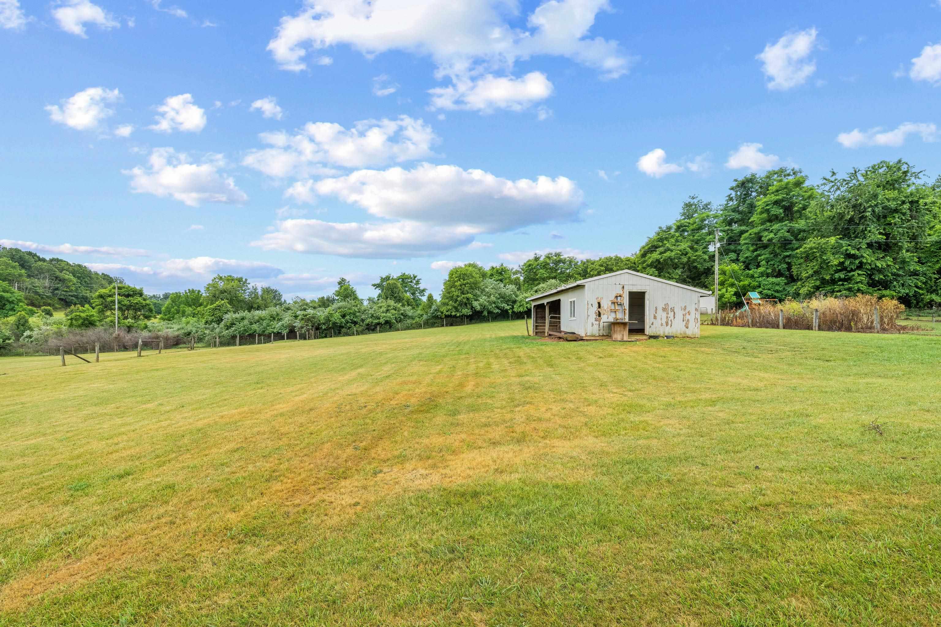 2425 Old Greenville Road Staunton, VA 24401 - Photo 10 of 67