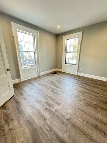 $2,000 | 6 Monroe Street, Unit 102, Salem, MA 01970