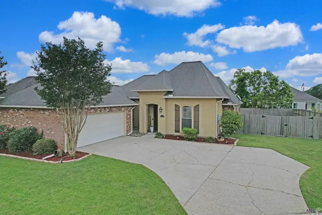 $290,000 | Undisclosed Address, Zachary, LA 70791