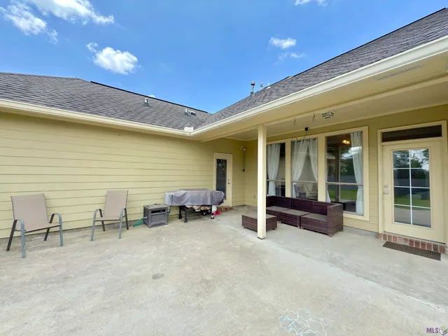 $290,000 | Undisclosed Address, Zachary, LA 70791