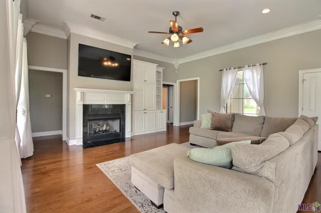 $290,000 | Undisclosed Address, Zachary, LA 70791