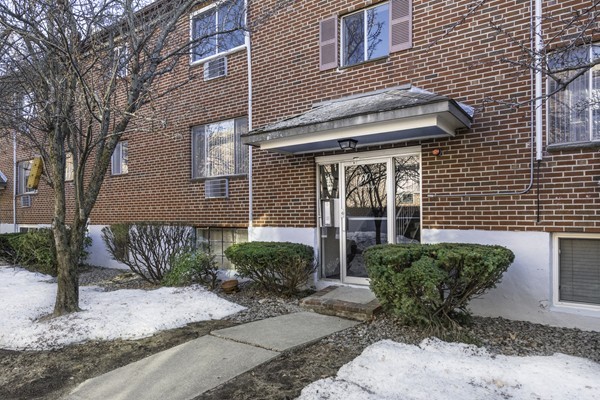 60 Bryon Road, Unit 3 Boston, MA 02467 - Photo 2 of 10