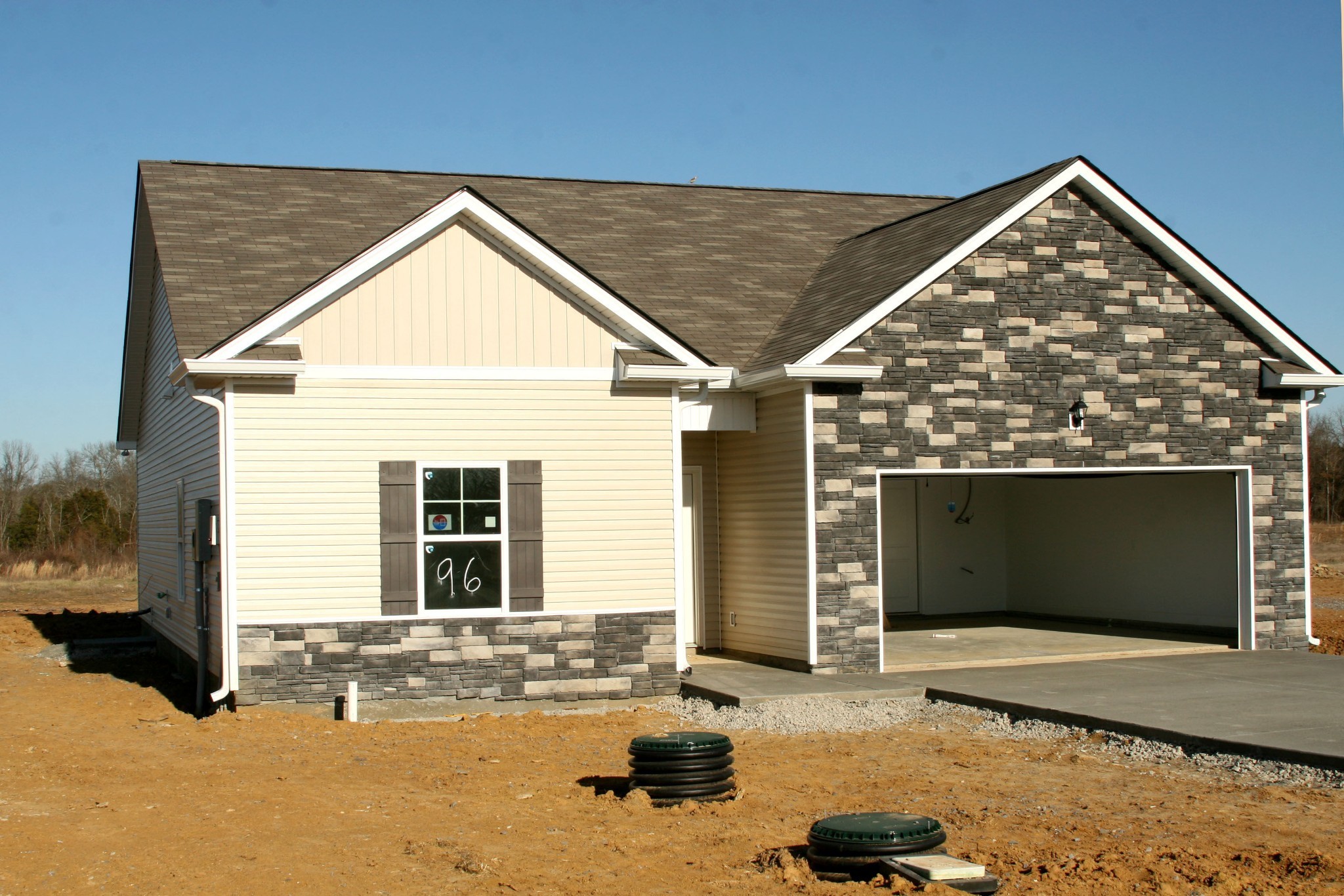 1218 Euclid Murfreesboro, TN 37127 - Photo 2 of 9 a front view of a house