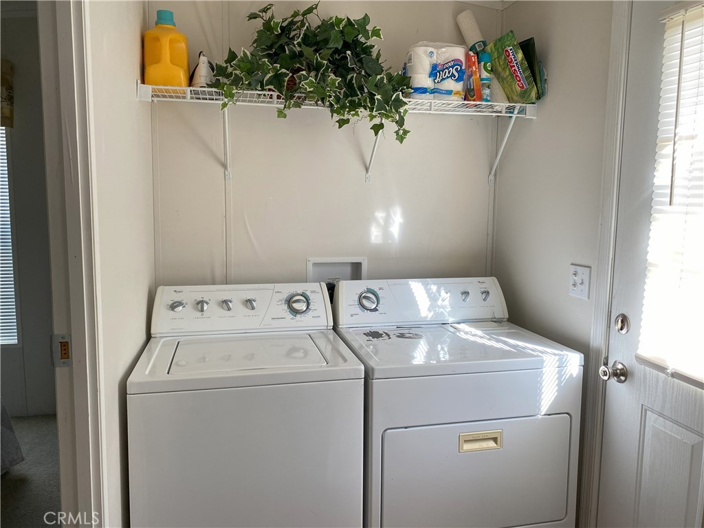 79 6th Needles, CA 92363 - Photo 13 of 15 a utility room with dryer and washer
