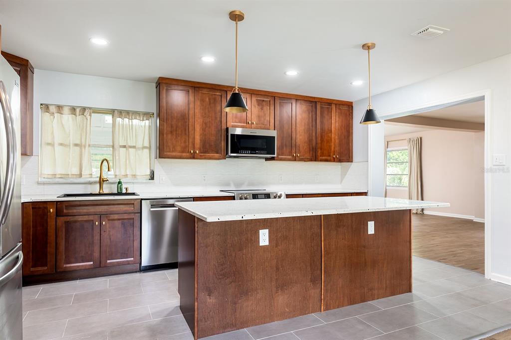731 Bucher Road Maitland, FL 32751 - Photo 8 of 33 Gallery Image 8