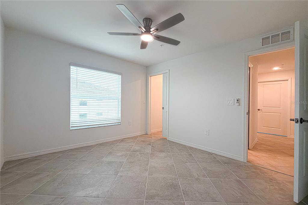 18923 Scallop Loop, Unit 201 Lakewood Ranch, FL 34211 - Photo 17 of 32