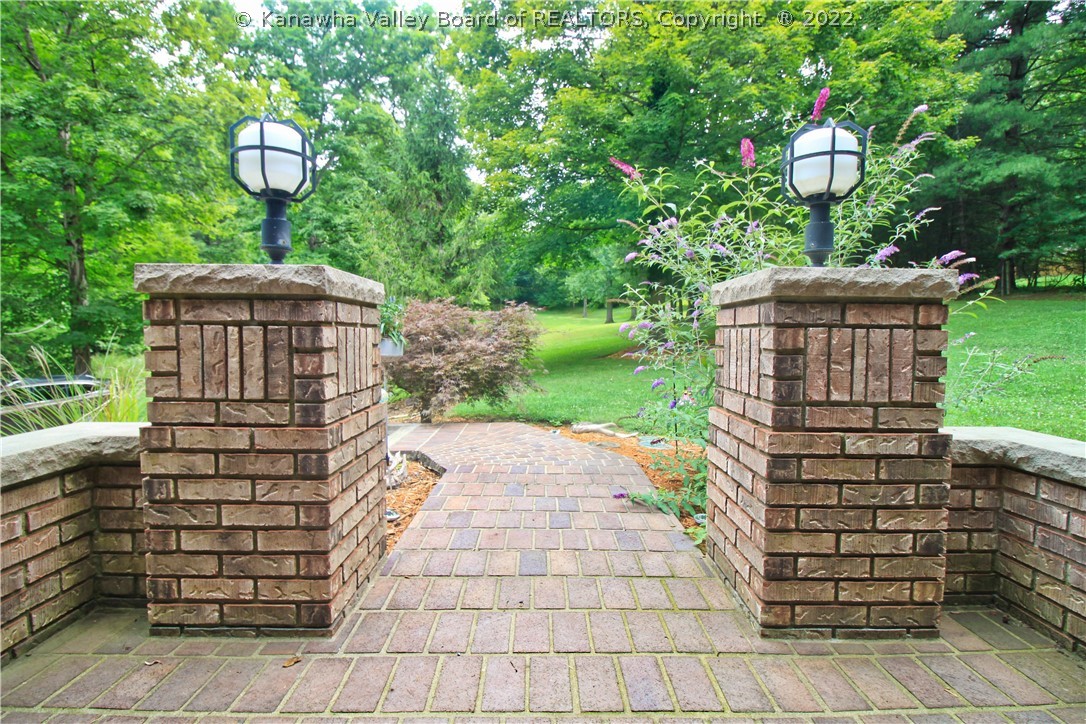 141 Myrtle Tree Road South Charleston, WV 25309 - Photo 8 of 32 Gallery Image 8