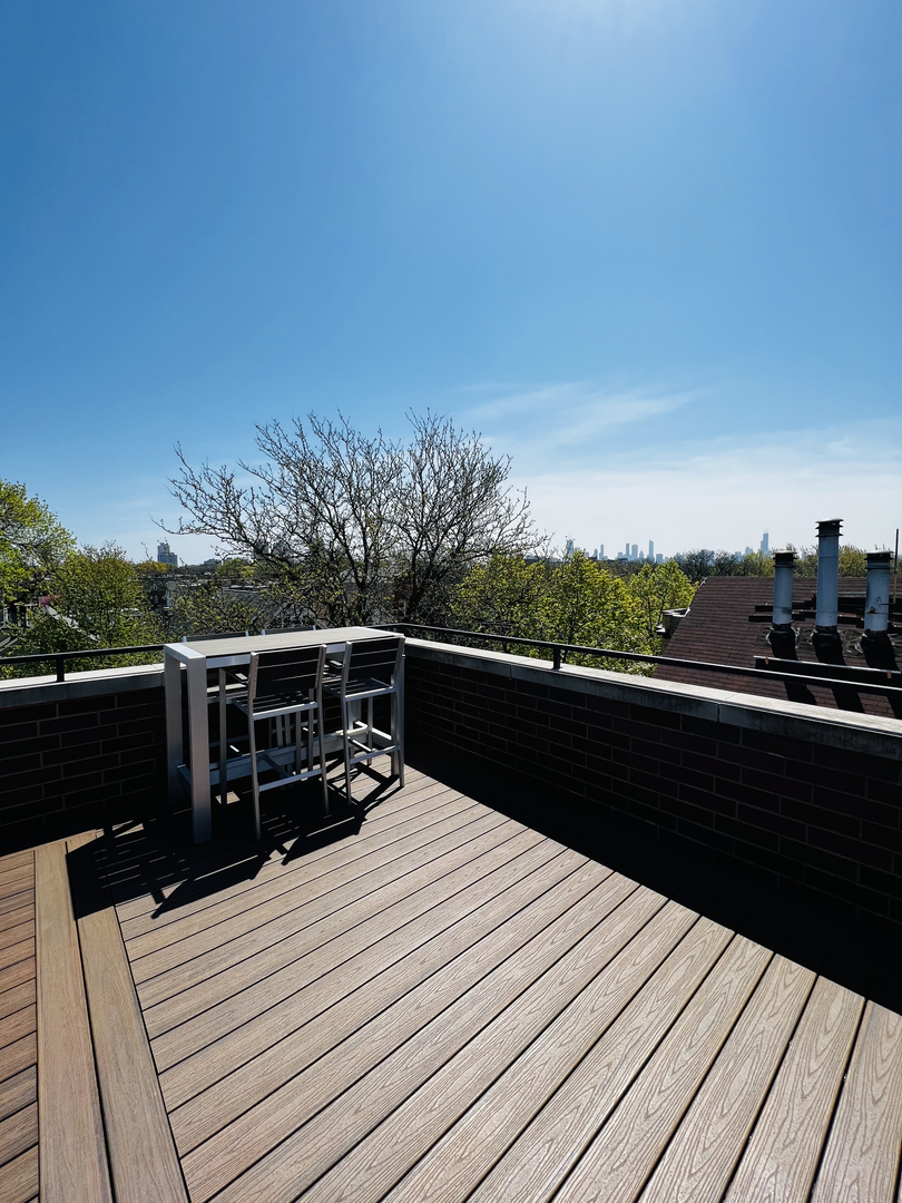 2946 North Racine Avenue, Unit 2 Chicago, IL 60657 - Photo 15 of 17 a view of a terrace with sky view