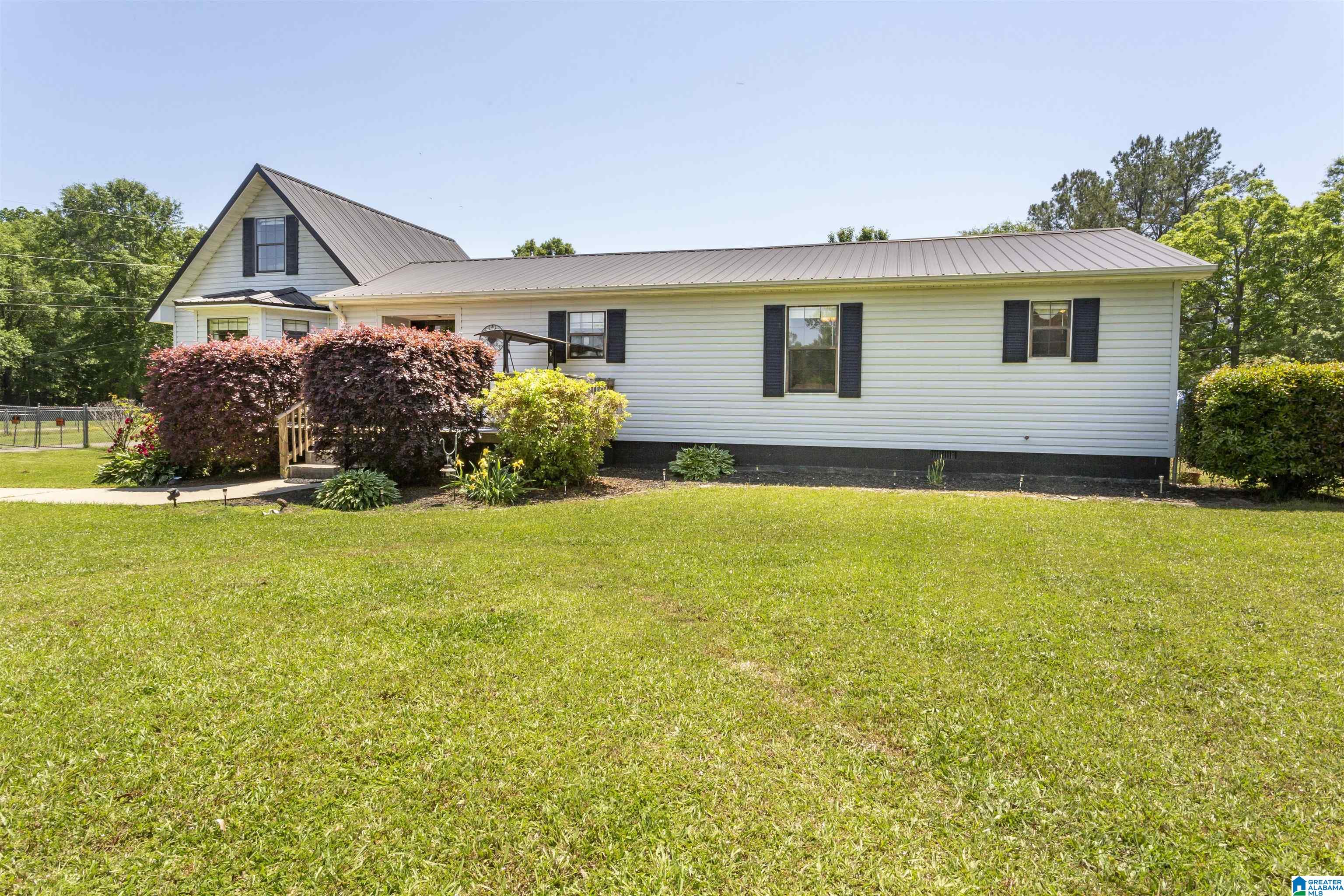 9215 Goodwin Lane Gadsden, AL 35903 - Photo 3 of 41