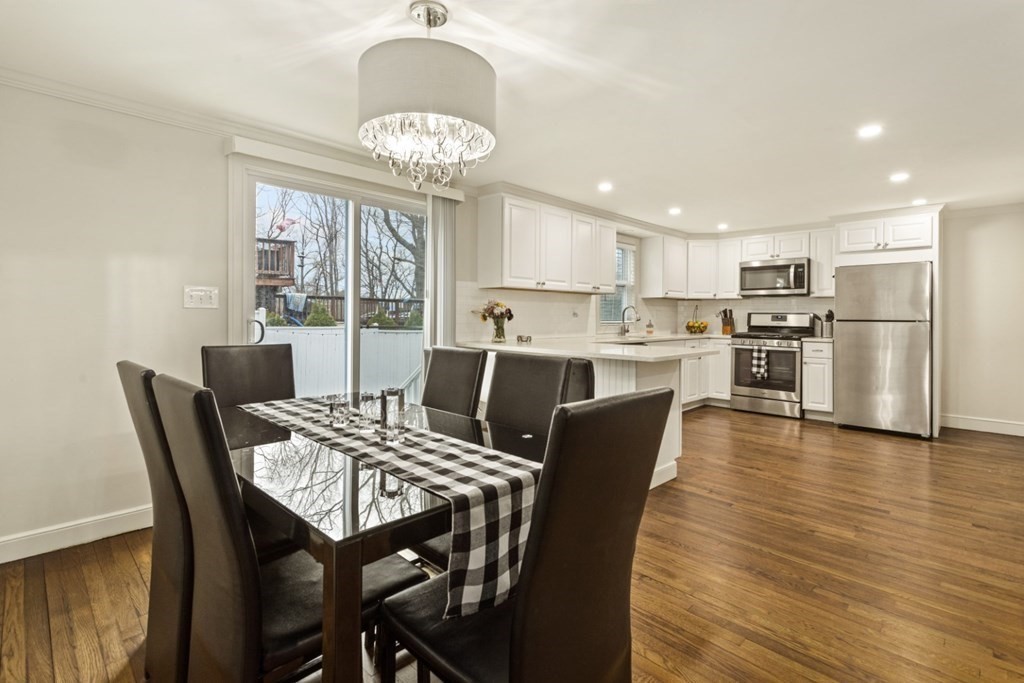 19 Warren Avenue Saugus, MA 01906 - Photo 15 of 41