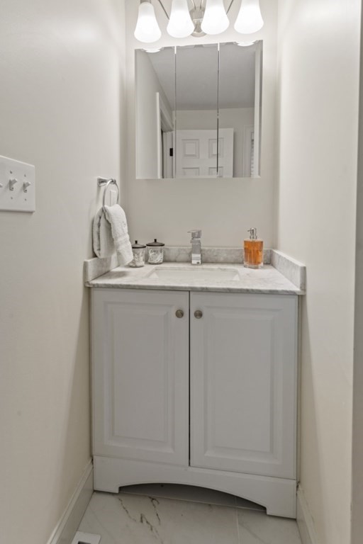 19 Warren Avenue Saugus, MA 01906 - Photo 22 of 41