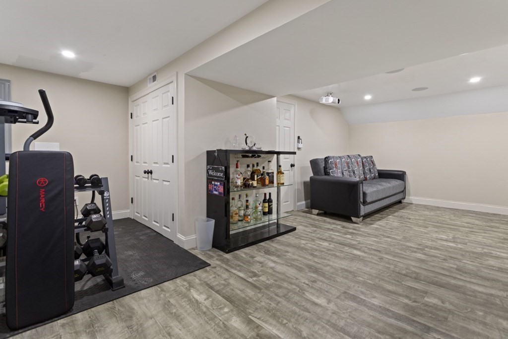 19 Warren Avenue Saugus, MA 01906 - Photo 31 of 41