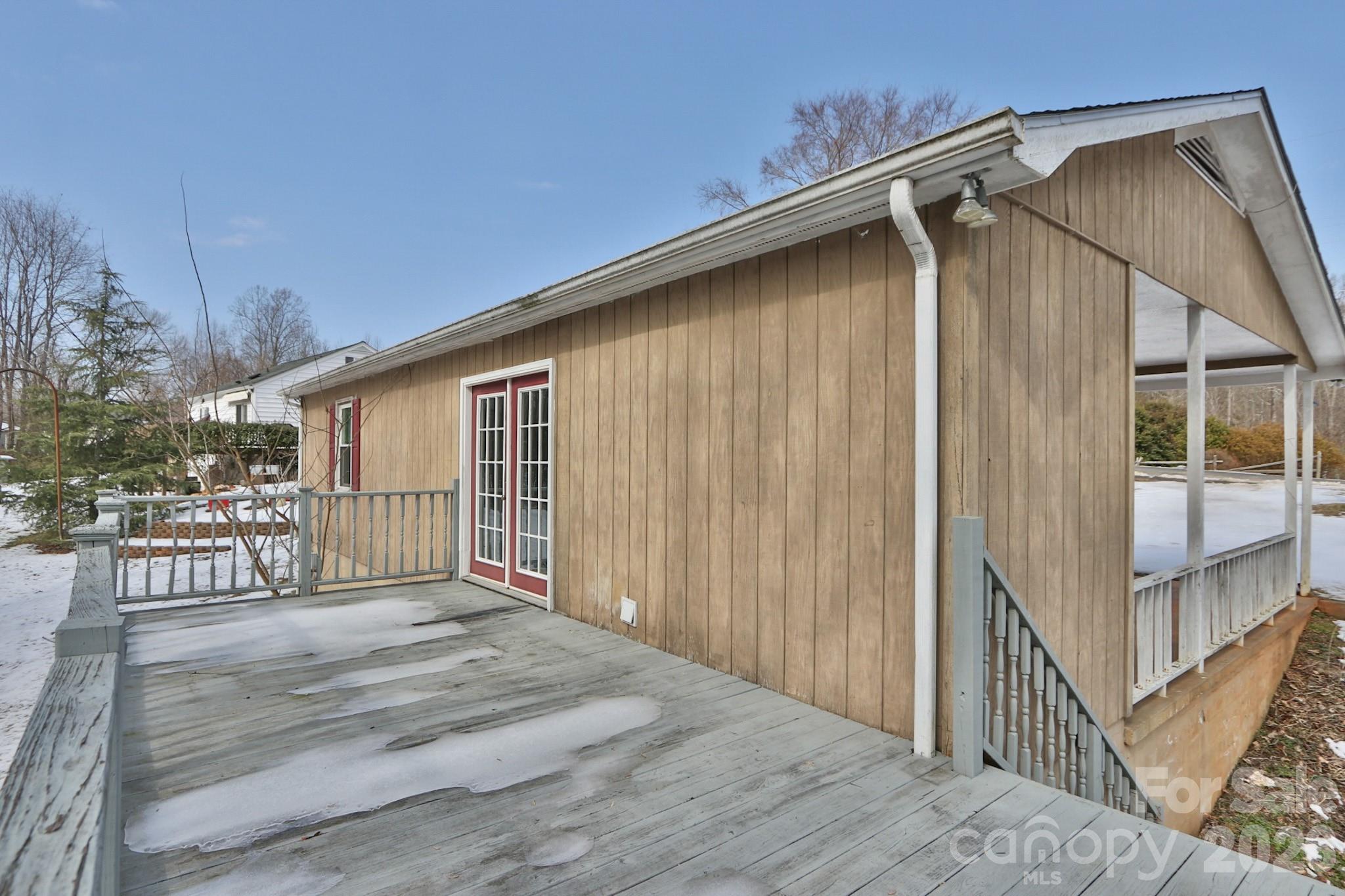 670 Blue Ridge Avenue Elkin, NC 28621 - Photo 17 of 20