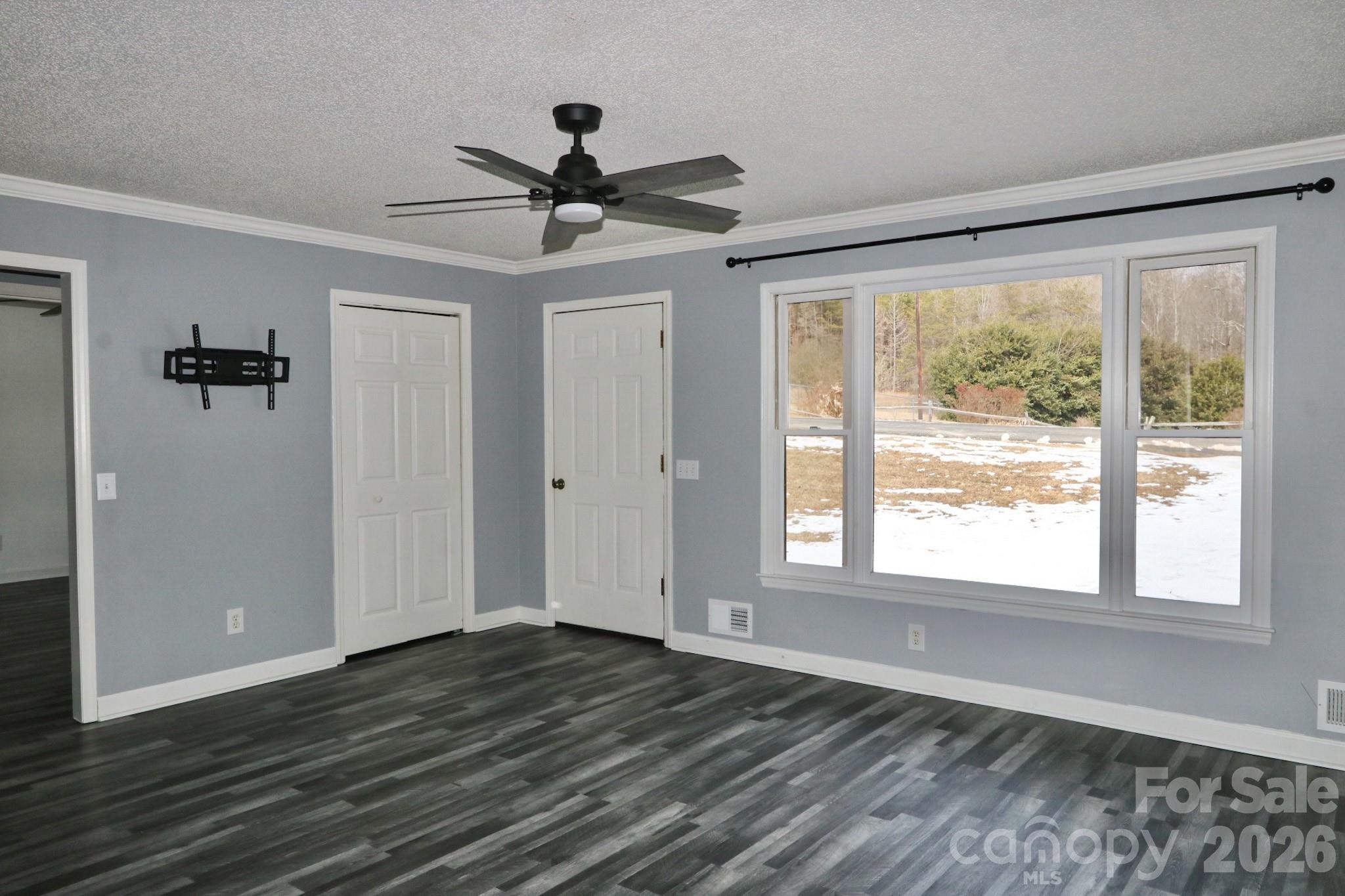 670 Blue Ridge Avenue Elkin, NC 28621 - Photo 3 of 20