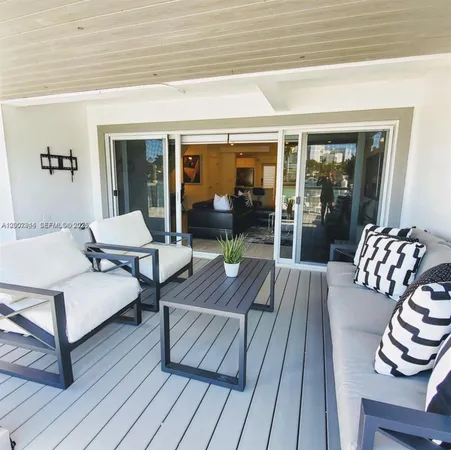 $7,500 | 7406 Gary Avenue, Miami Beach, FL 33141