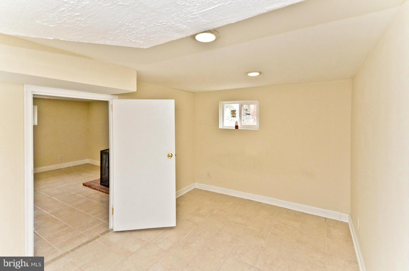 14302 Duckett Road Brandywine, MD 20613 - Photo 19 of 25 Basement 4th bedroom