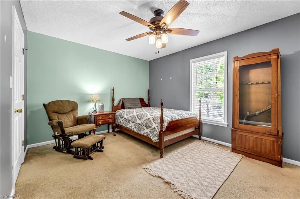 39 Hasty Hill Road Thomasville, NC 27360 - Photo 14 of 28