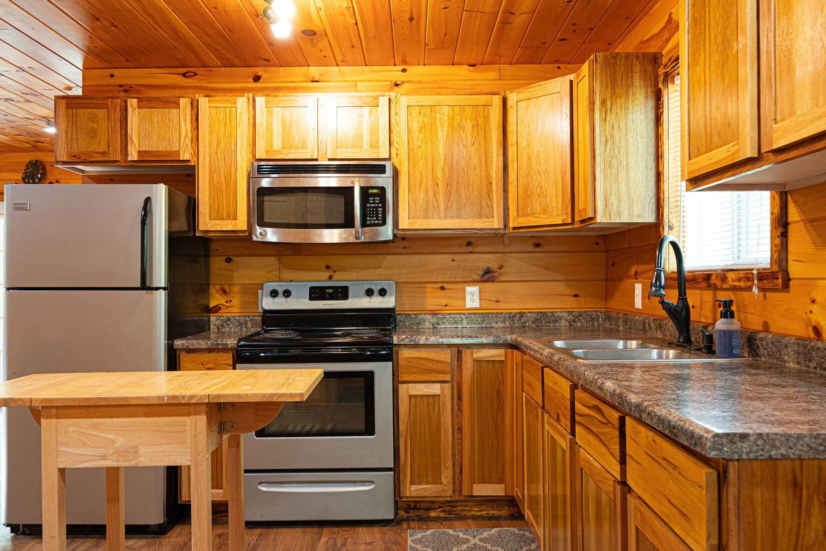 34047 West Buckingham Road Logan, OH 43138 - Photo 12 of 59 Kitchen