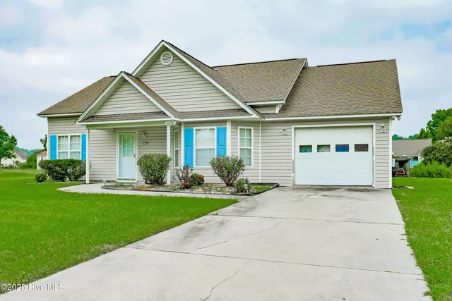 $245,000 | 129 Phillip Mills Drive, Teachey, NC 28464