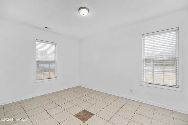 $245,000 | 129 Phillip Mills Drive, Teachey, NC 28464