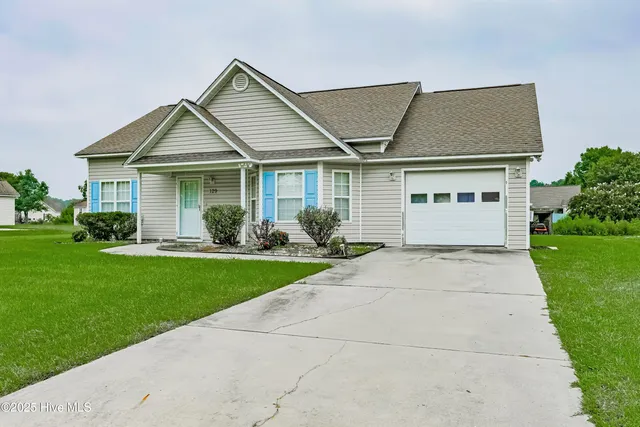 $245,000 | 129 Phillip Mills Drive, Teachey, NC 28464