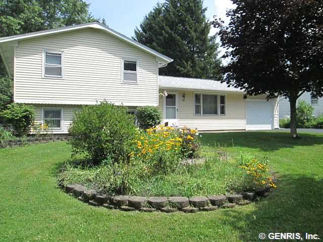 16 Virginia Manor Road Gates, NY 14606 - Photo 1 of 1 Exterior Front