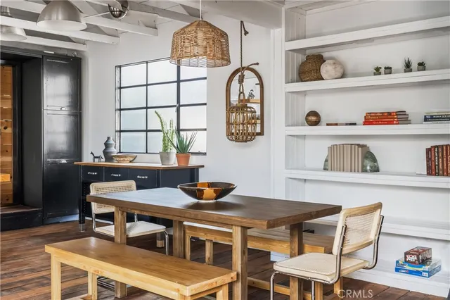 $6,800 | 654 South Soto Street, Los Angeles, CA 90023