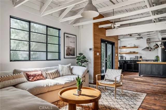 $6,800 | 654 South Soto Street, Los Angeles, CA 90023