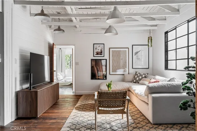 $6,800 | 654 South Soto Street, Los Angeles, CA 90023