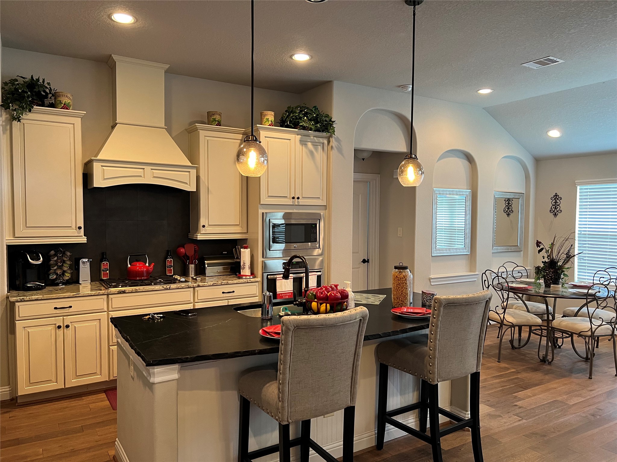 20427 Montecrest Circle Spring, TX 77379 - Photo 9 of 10 Gallery Image 9