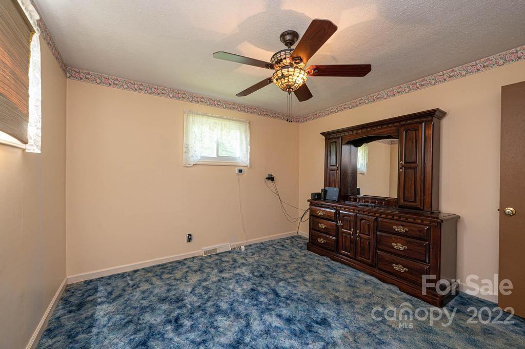 4254 Hartland Road Lenoir, NC 28645 - Photo 36 of 47 a room with closet