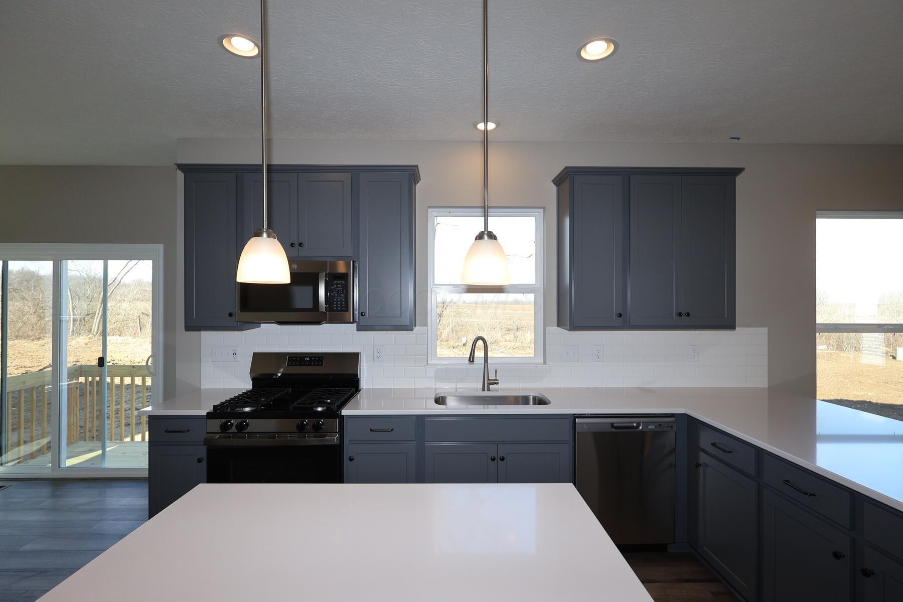 338 Cherry Hills Road Commercial Point, OH 43116 - Photo 8 of 27 Kitchen