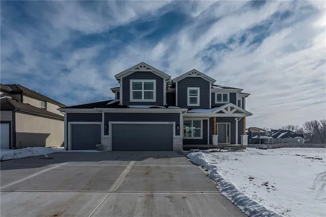 $629,800 | 16965 South Brentwood Street, Olathe, KS 66062