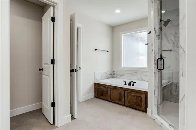 $629,800 | 16965 South Brentwood Street, Olathe, KS 66062