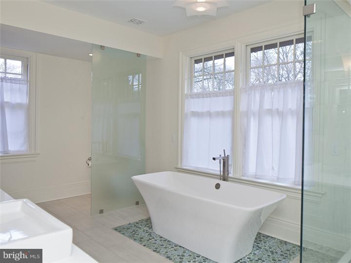 146 Hodge Road Princeton, NJ 08540 - Photo 18 of 25 Master Bathroom