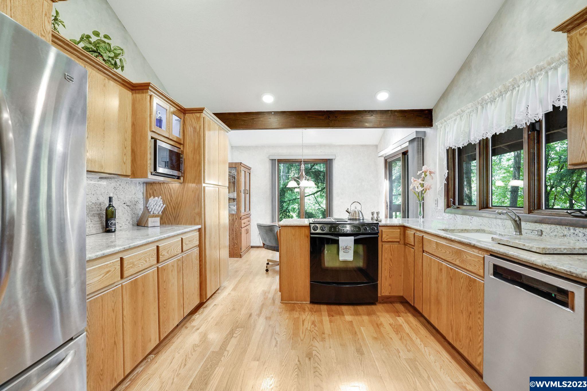 30407 Rancho Road Lebanon, OR 97355 - Photo 11 of 42 Gallery Image 11