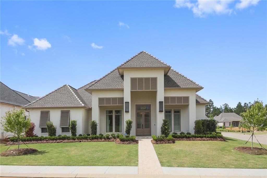 212 Rue Chantilly Covington, LA 70433 - Photo 3 of 19 Gallery Image 3