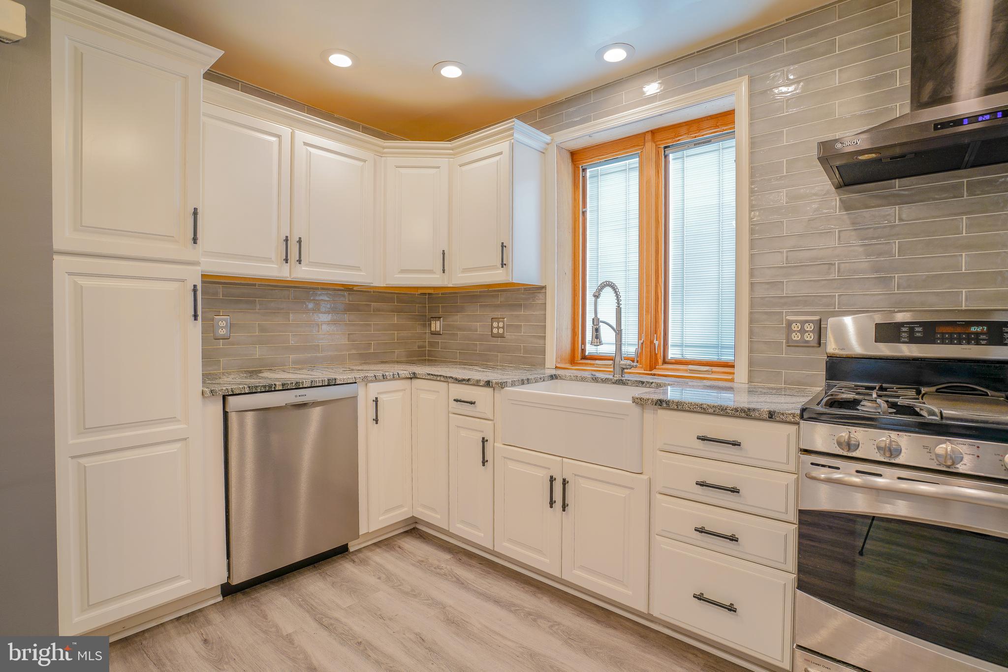 9212 Exeter Road Philadelphia, PA 19114 - Photo 3 of 20 Gallery Image 3