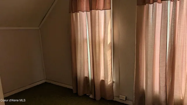 $279,900 | 7168 4th Street, Bonners Ferry, ID 83805