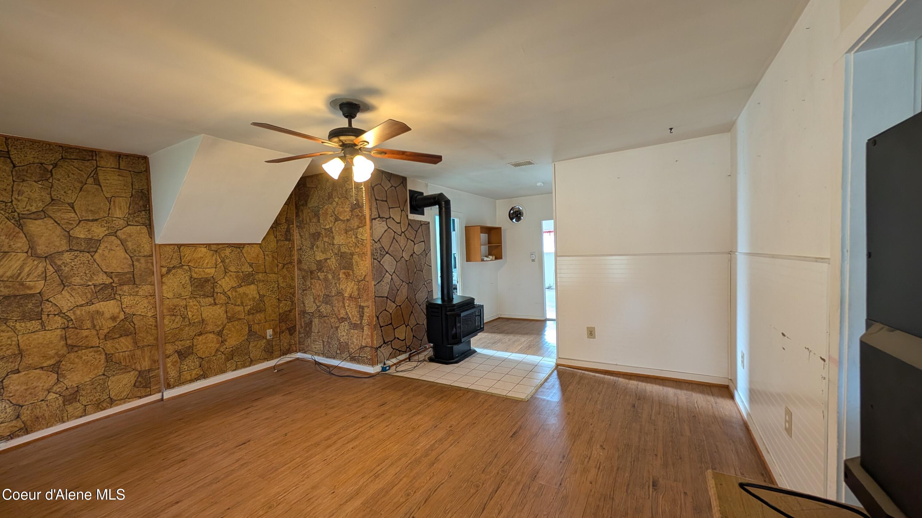 7168 4th Street Bonners Ferry, ID 83805 - Photo 5 of 33 7168 4th pic 37