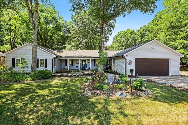 $1,200,000 | 205 Dornoch Drive, Weddington, NC 28104