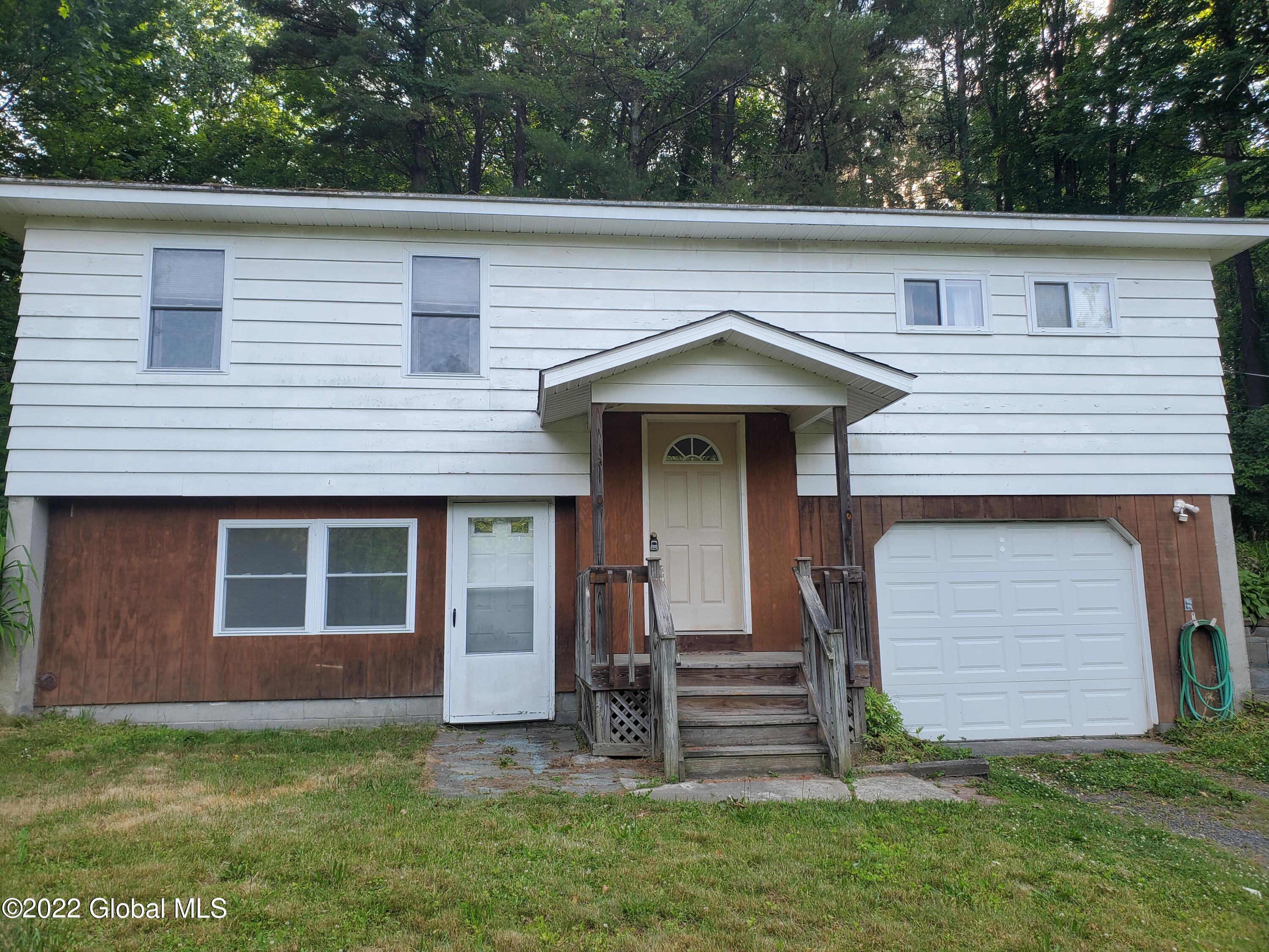 413 Ford Road Pittstown, NY 12121 - Photo 11 of 29 20220620_182101